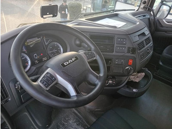 Interior photo 1: Trekkvogn DAF XF 480