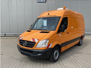 Kassebil MERCEDES-BENZ