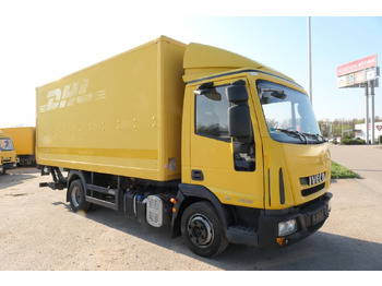 Varebil med skap IVECO