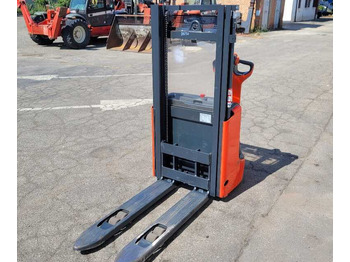 Stabler Linde L 10 (600 ore lavoro): bilde 2