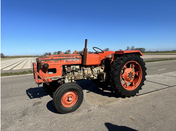 Traktor ZETOR