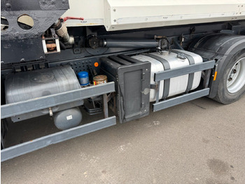 Leie Mercedes-Benz Antos 2533 6x2 Seitenlader Euro 6 Mercedes-Benz Antos 2533 6x2 Seitenlader Euro 6 Mercedes-Benz Antos 2533 6x2 Seitenlader Euro 6 Mercedes-Benz Antos 2533 6x2 Seitenlader Euro 6: bilde 3