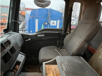 Betongbil MAN TGA 35.360 8X4 BB TGA 35.360 8X4 BB, Betonmischer Karrena 10m³: bilde 3 Betongbil MAN TGA 35.360 8X4 BB TGA 35.360 8X4 BB, Betonmischer Karrena 10m³: bilde 3