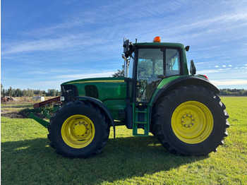 Traktor JOHN DEERE 6820