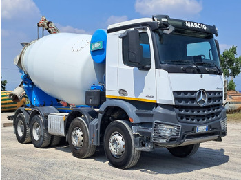 Betongbil MERCEDES-BENZ Arocs 4142