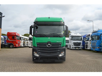 Trekkvogn MERCEDES-BENZ Actros 1942