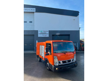 Vakuum lastebil NISSAN