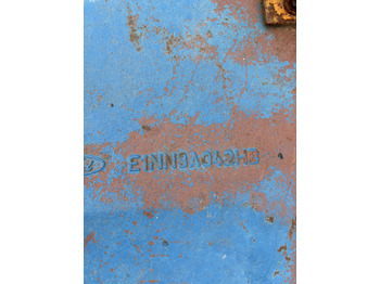 Foraksel Ford TW10 TW20 TW30 8730 - support osi przedniej  9625687 E1NN3A042HB: bilde 2 Foraksel Ford TW10 TW20 TW30 8730 - support osi przedniej  9625687 E1NN3A042HB: bilde 2