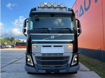 Leie Volvo FH 16 750 8x4 GCW 90 ton / DOLLY / RETARDER Volvo FH 16 750 8x4 GCW 90 ton / DOLLY / RETARDER: bilde 2