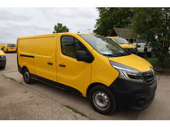 Kassebil RENAULT Trafic