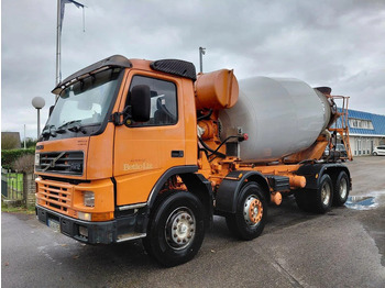 Betongbil VOLVO FM12