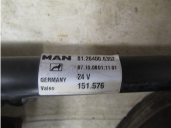 Førerhus og interiør for Lastebil MAN TGL / TGM COMPLETE WIPER MECHANISM 81.26401.6142: bilde 3