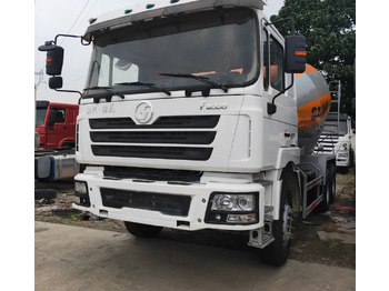 Betongbil SHACMAN
