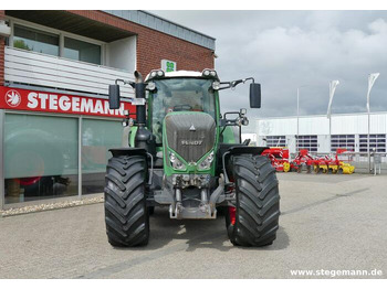 Traktor FENDT 826 Vario