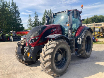 Traktor VALTRA T254