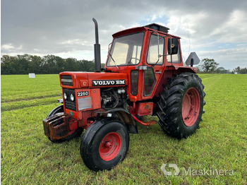 Traktor VOLVO