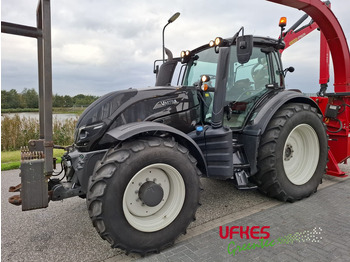 Traktor VALTRA T234