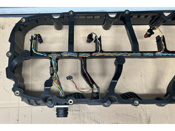 Topplokk DAF SPACER FRAME ENGINE VALVE COVER XF 106 480 2033255: bilde 4