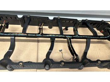 Topplokk DAF SPACER FRAME ENGINE VALVE COVER XF 106 480 2033255: bilde 3