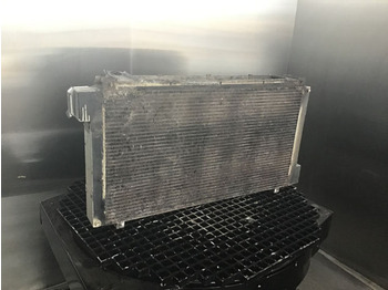 Oljekjøler LIEBHERR