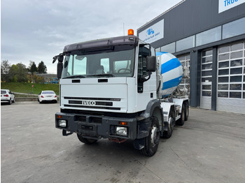 Betongbil LIEBHERR