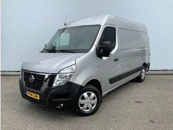 Kassebil NISSAN