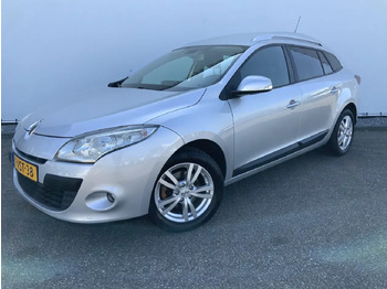 Personenbil RENAULT