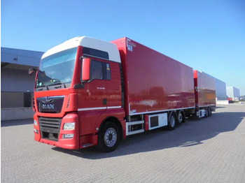 Lastebil med kjøl MAN TGX 26.500