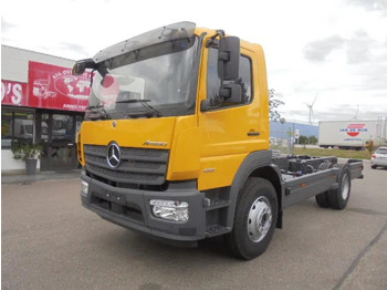 Chassis lastebil MERCEDES-BENZ Atego