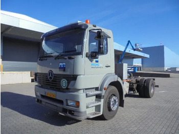 Chassis lastebil MERCEDES-BENZ Atego 1828