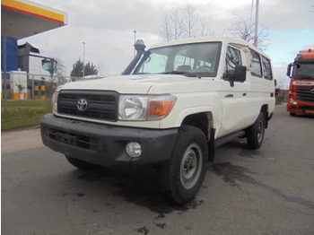 Personenbil TOYOTA Land Cruiser