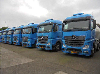 Trekkvogn MERCEDES-BENZ Actros 1842