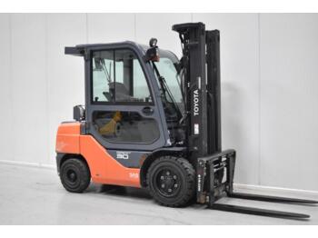 Dieseltruck TOYOTA 06-8FD30F: bilde 1