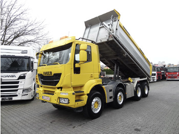 Tippbil IVECO Trakker