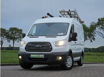 Kassebil FORD Transit