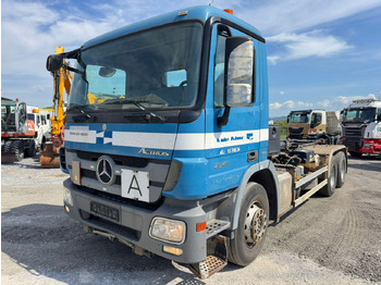 Container-transport/ Vekselflak lastebil MERCEDES-BENZ Actros 2641