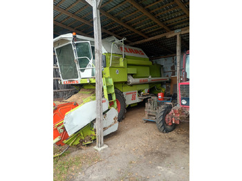 Tresker CLAAS Dominator 96