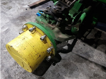 Foraksel JOHN DEERE