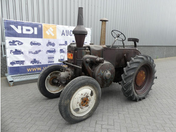 Traktor LANZ BULLDOG