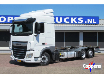 Container-transport/ Vekselflak lastebil DAF XF 450