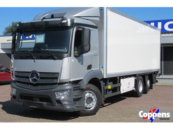 Lastebil med kjøl MERCEDES-BENZ Antos