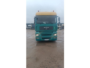 Transporter lastebil MAN TGA 18.440