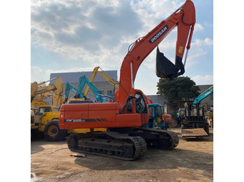 Gravemaskin DOOSAN DH220