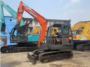 Beltegraver Used doosan 6ton dx60 excavator on sale in stock: bilde 5