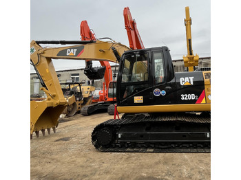 Gravemaskin CATERPILLAR 320D