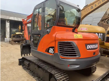Beltegraver dx60 dx55 ON SALE Doosan 6ton dx60 Used  excavator in stock: bilde 3