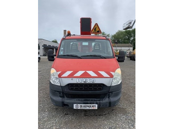 Leie Iveco Daily GSR E179T - 17,1m - 200 kg  Iveco Daily GSR E179T - 17,1m - 200 kg: bilde 3