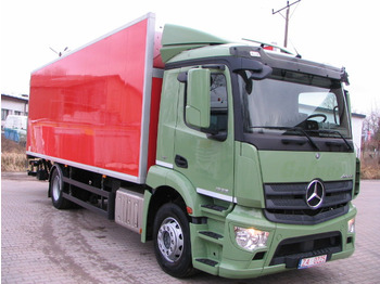 Lastebil med kjøl MERCEDES-BENZ Antos 1835
