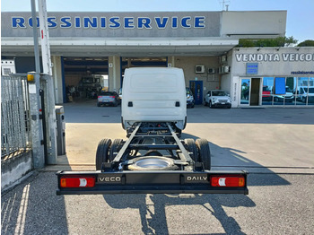 Chassis lastebil IVECO DAILY 60C18 A TELAIO KM 0: bilde 3