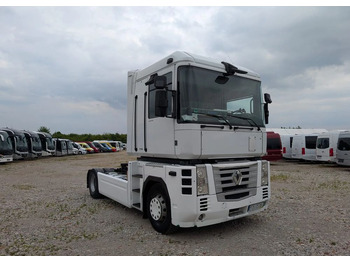 Trekkvogn RENAULT Magnum